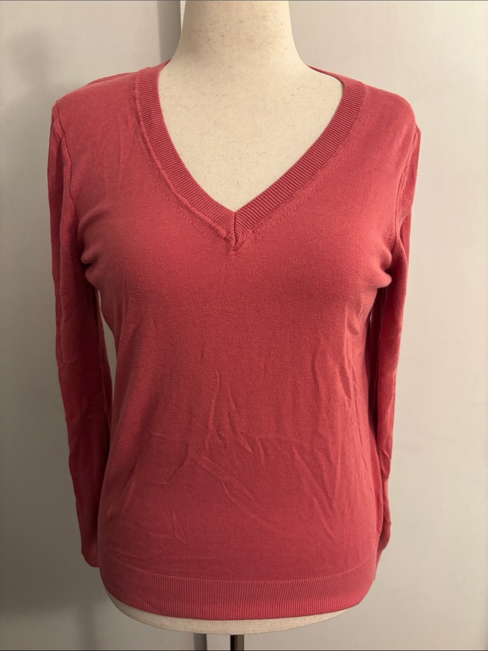Women’s V-Neck Long Sleeve Sweater in Coral Pink